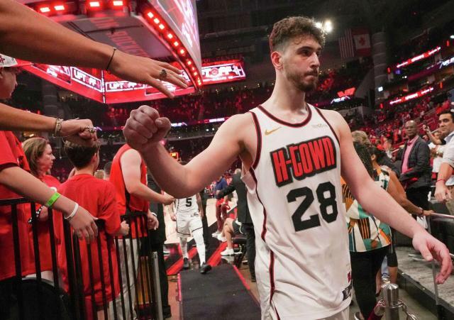 青春轰然倒下并非失败 火箭更衣室已写下复仇代码