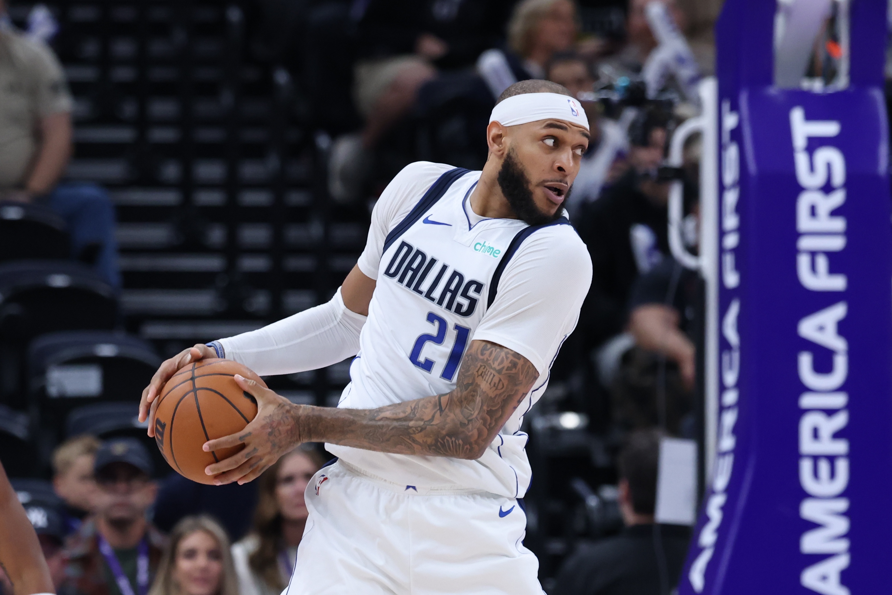 开云官网-已缺席4场！基德：加福德参加了完整训练 明天打湖人会准备好出战