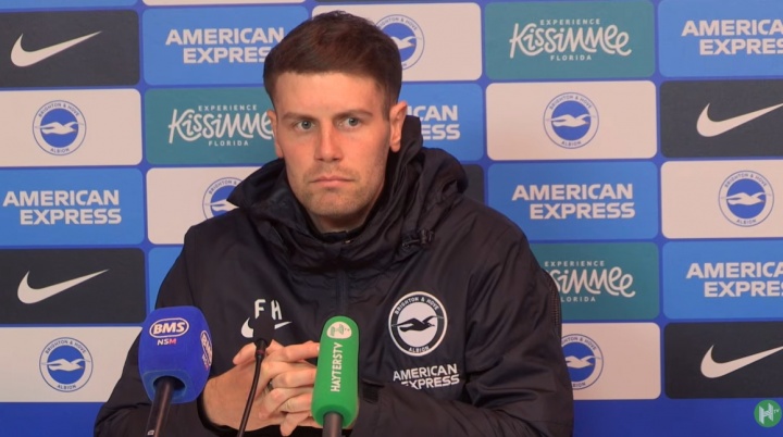 开云体育app-布莱顿主帅：若踢阿森纳比其它比赛少踢10分钟，球迷花钱看这个？